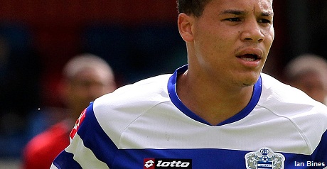 Rangers striker Hewitt completes loan move