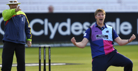 Rayner wickets help Middlesex beat Kent