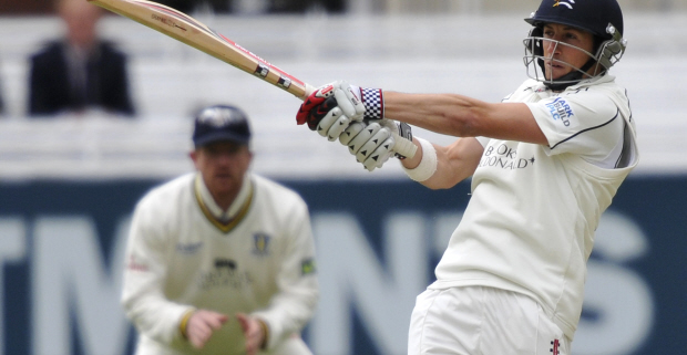Simpson ton drags Middlesex from mire