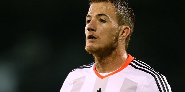Fulham striker McCormack agrees contract extension