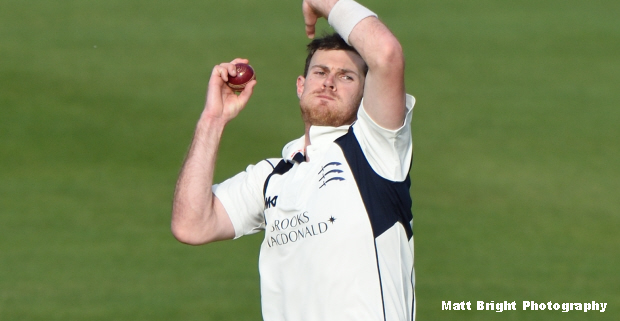 Middlesex survival in balance as Somerset dominate