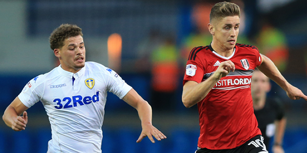 Leeds United's Kalvin Phillips (left) and Fulham's Tom Cairney battle for the ball during the Sky Bet Championship match at Elland Road, Leeds.