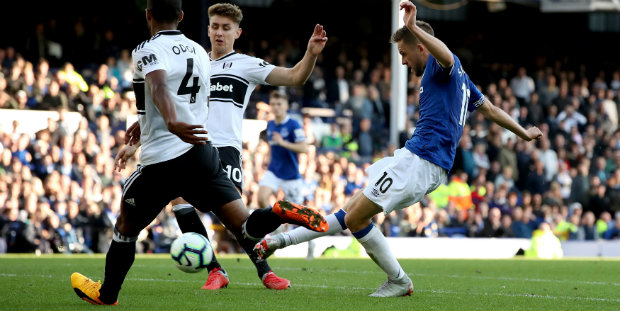 Fulham beaten after second-half collapse at Everton
