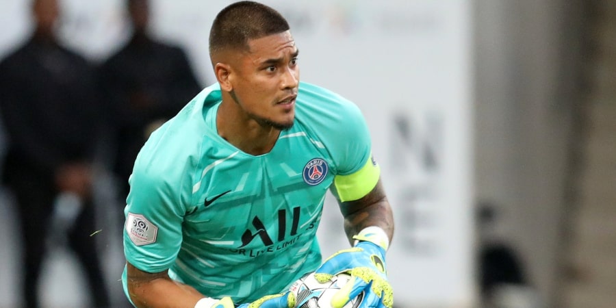 Fulham complete loan signing of keeper Areola