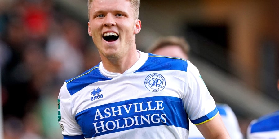 Dickie completes move from QPR to Bristol City