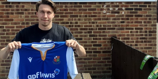 Cook and Charles sign new Wealdstone deals