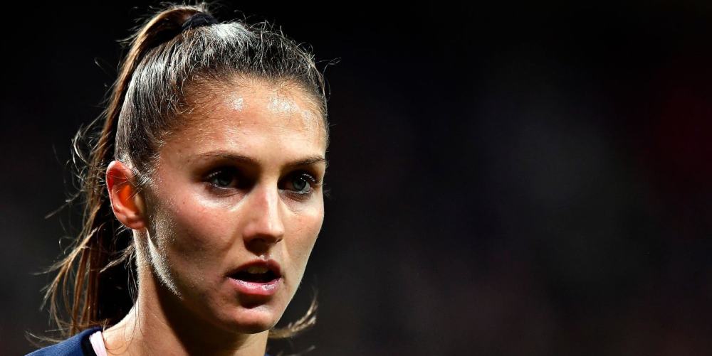 Chelsea sign France defender Perisset