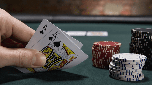 How to play blackjack at an online casino