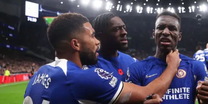 Tottenham 1 Chelsea 4 LIVE RESULT: Jackson's hat-trick sinks nine-man Spurs  in chaotic derby with FIVE disallowed goals