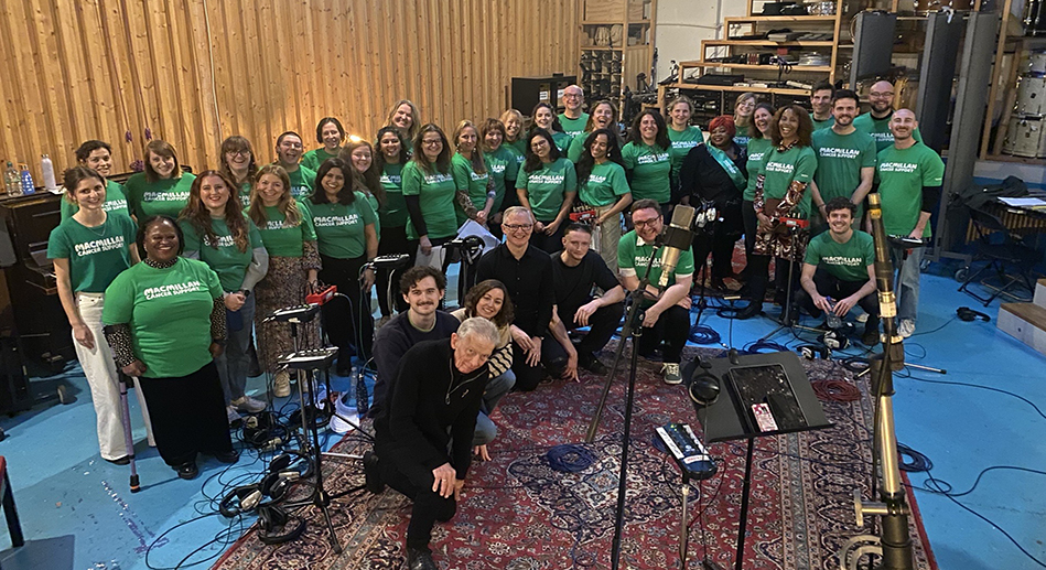 QPR fan looking to get song into Christmas charts