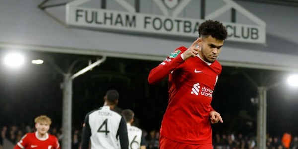 Liverpool hold on to deny Fulham and reach final