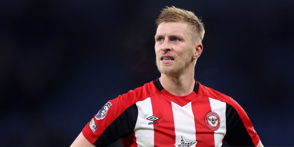 Brentford defender Mee ruled out for rest of the season