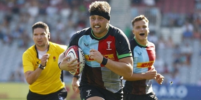 Flanker Trenholm signs new Quins contract