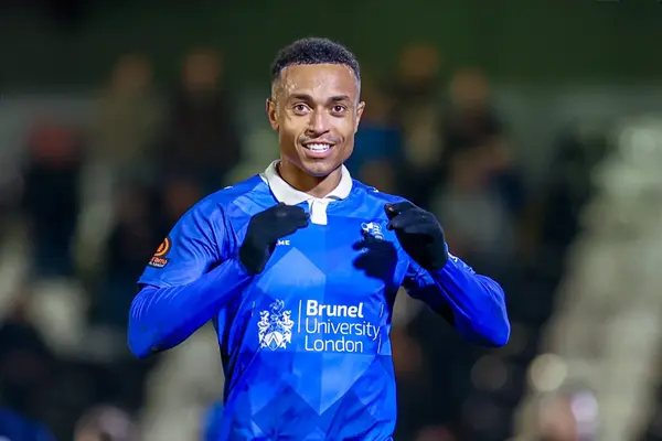 Fans help Wealdstone get Reid back on loan