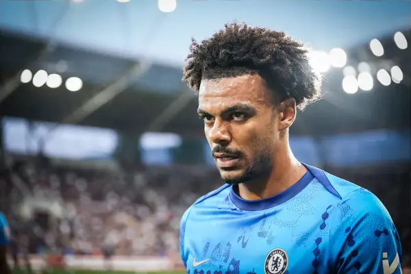 Chelsea defender Veiga close to Juventus loan move