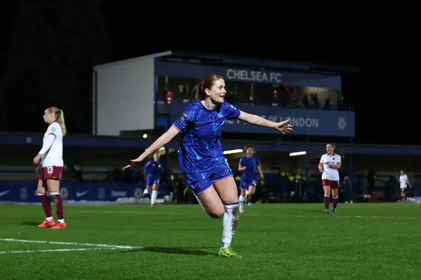 Chelsea beat West Ham to reach another Women’s League Cup final