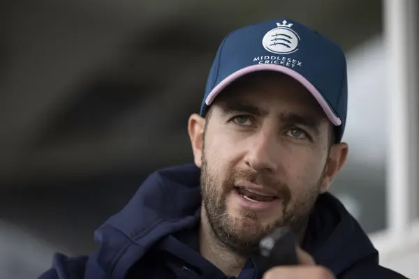 Eskinazi to leave Middlesex and join Leicestershire