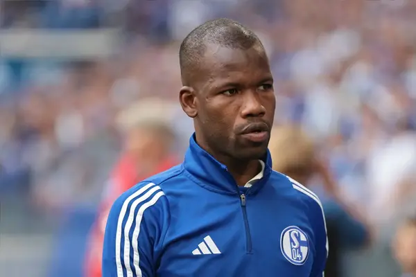 Schalke criticise QPR for pulling out of Ba move