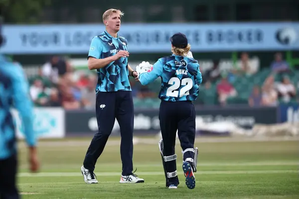 Middlesex lose in One Day Cup after Duke takes six catches