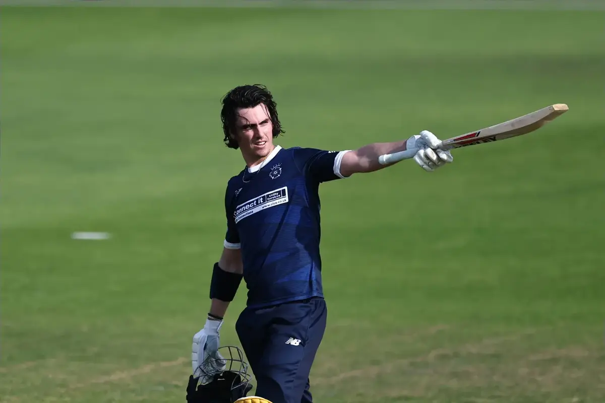 Orr hits century as Hampshire beat Middlesex