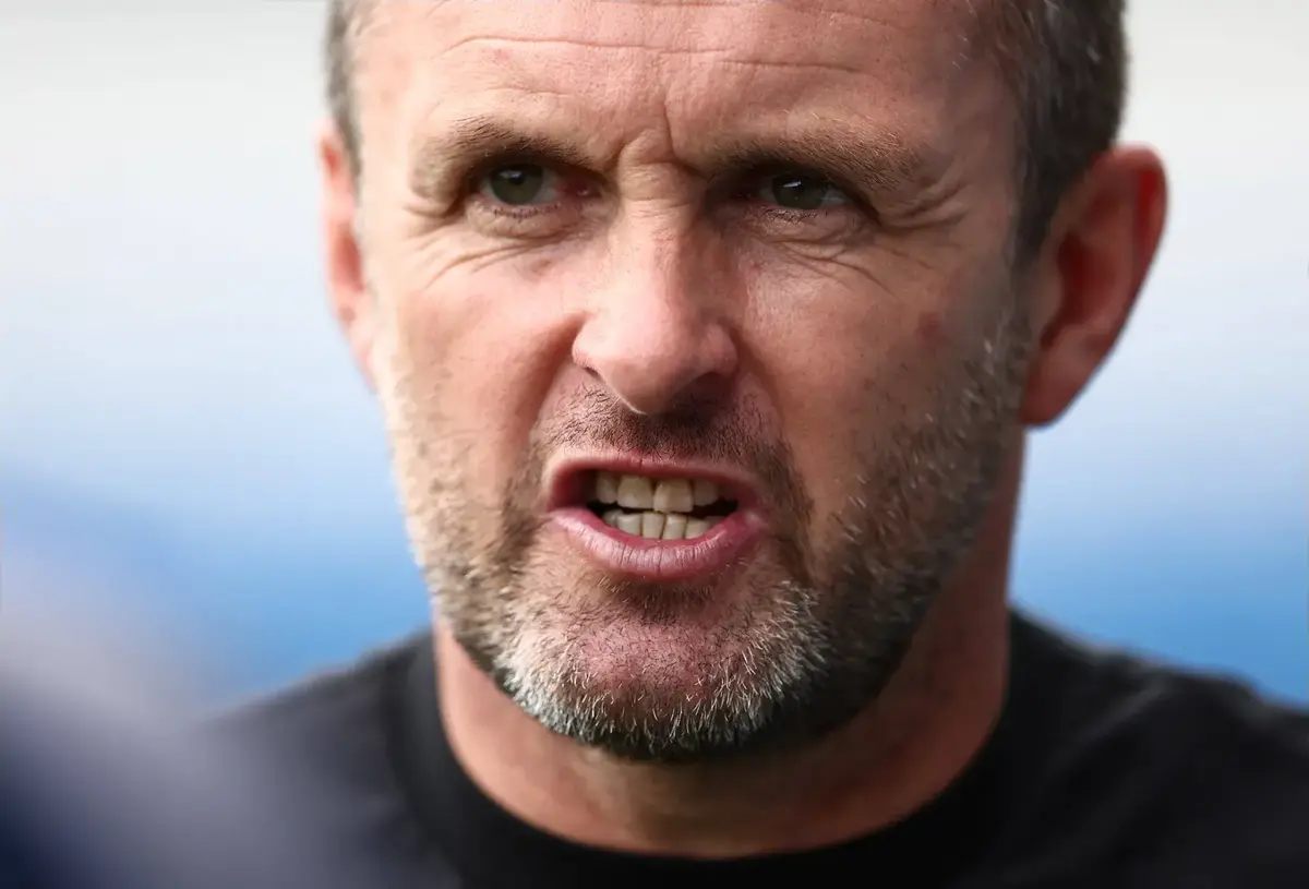 Jones insists QPR’s Mbengue should have been sent off