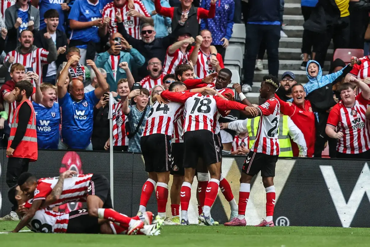 Brentford beaten by last-gasp Sunderland goal