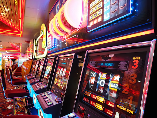 The Magic Behind Online Slots: How They Work and Why They’re So Addictive