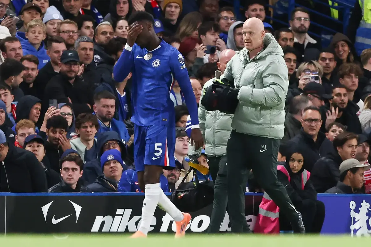 Chelsea defender Badiashile out until December