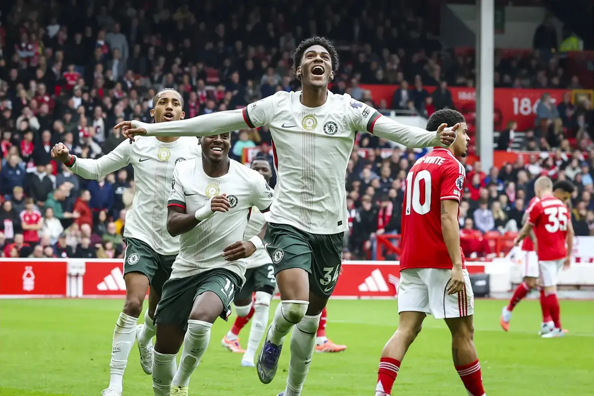 Chelsea enjoy thumping win at Forest