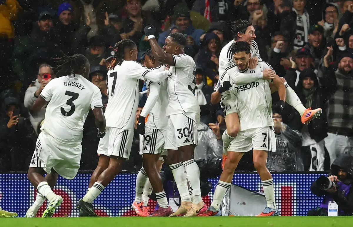 Jimenez nets late winner for Fulham