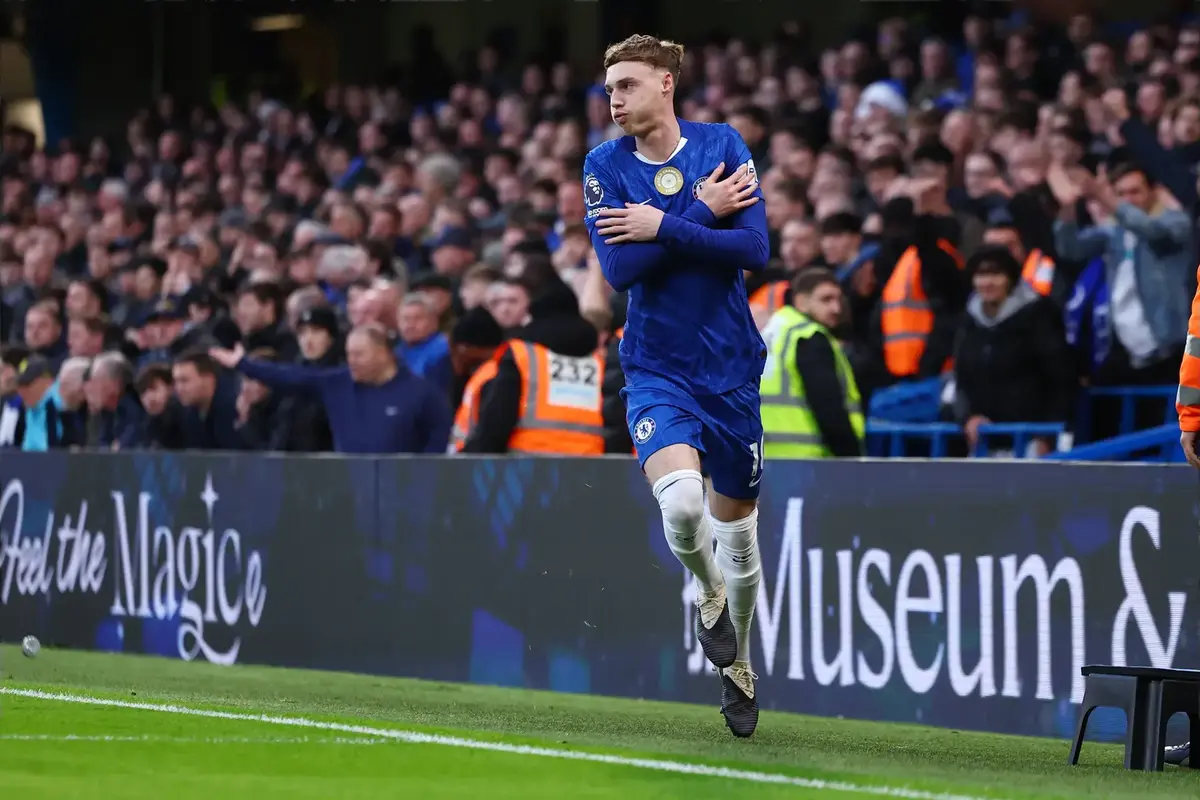 Palmer scores as Chelsea beat Everton