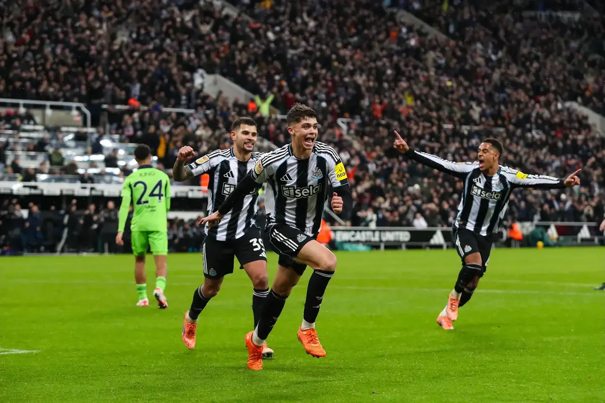 Late Newcastle goal sends Fulham out of Carabao Cup