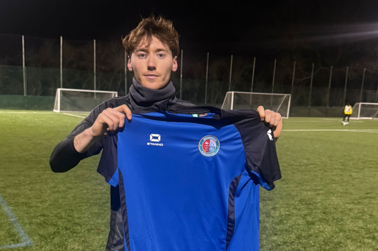 Hillingdon Borough sign midfielder McLoughlin on short-term deal