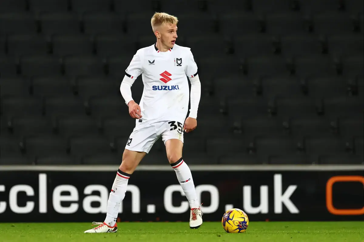 Wealdstone bring in MK Dons’ Waller after Cox returns to Derby