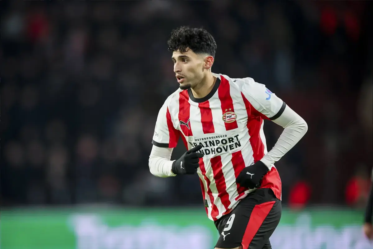 Fulham in talks to sign PSV striker Pepi