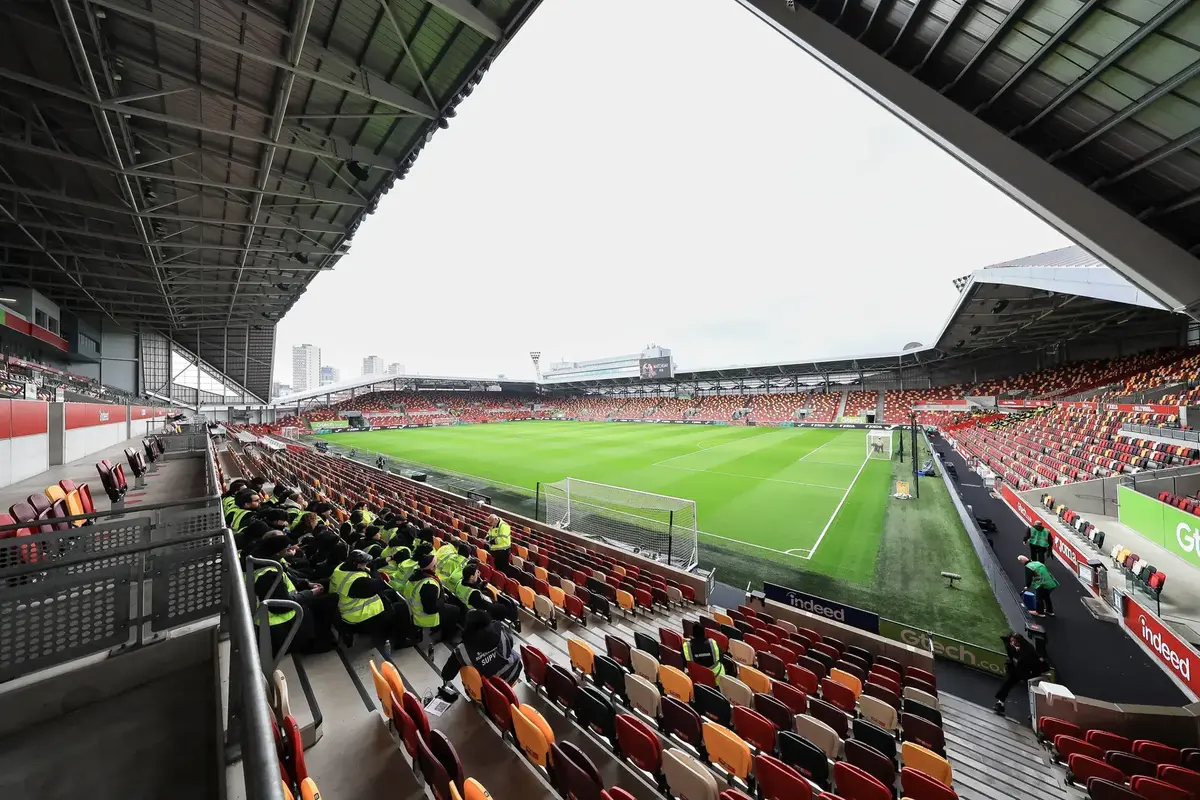 Brentford v Nottingham Forest line-ups: Bees unchanged