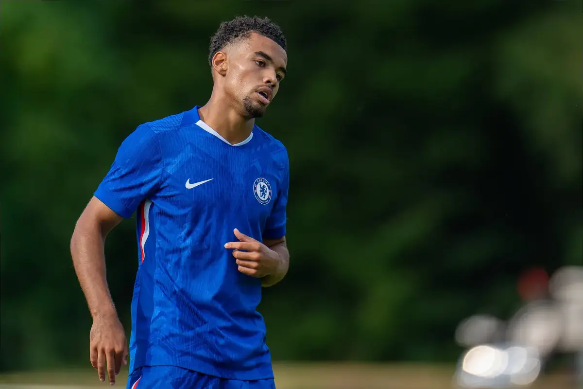 Brentford sign Chelsea youngster on loan