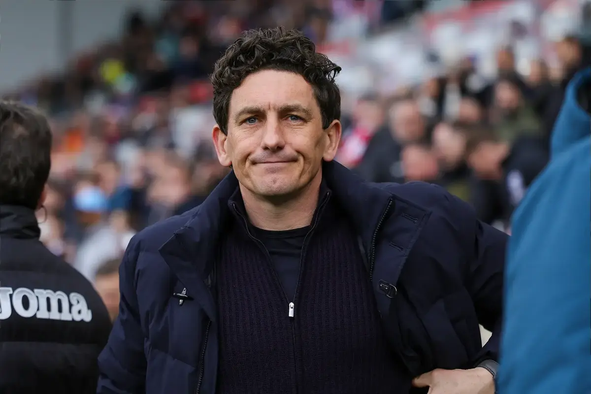 Andrews signs new long-term Brentford contract