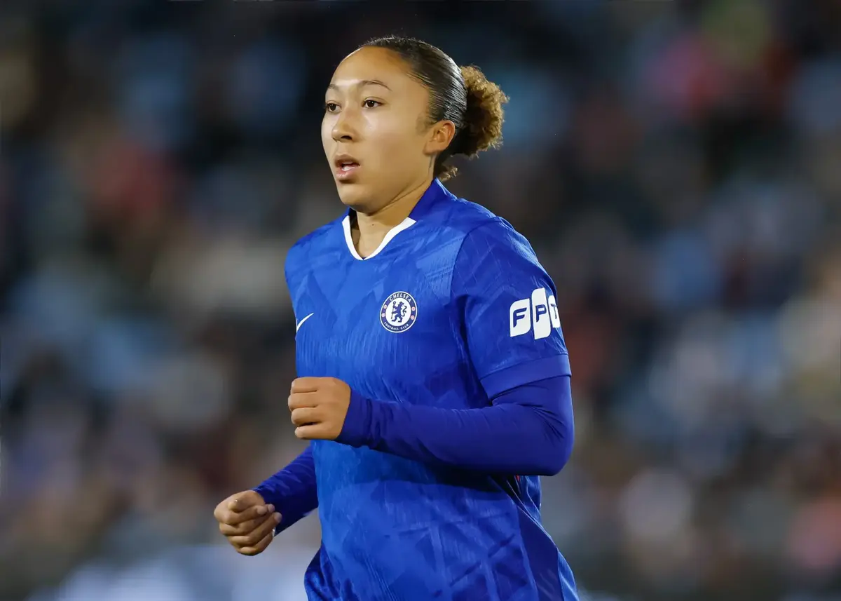 James’ fine goal helps Chelsea to WSL victory over Liverpool
