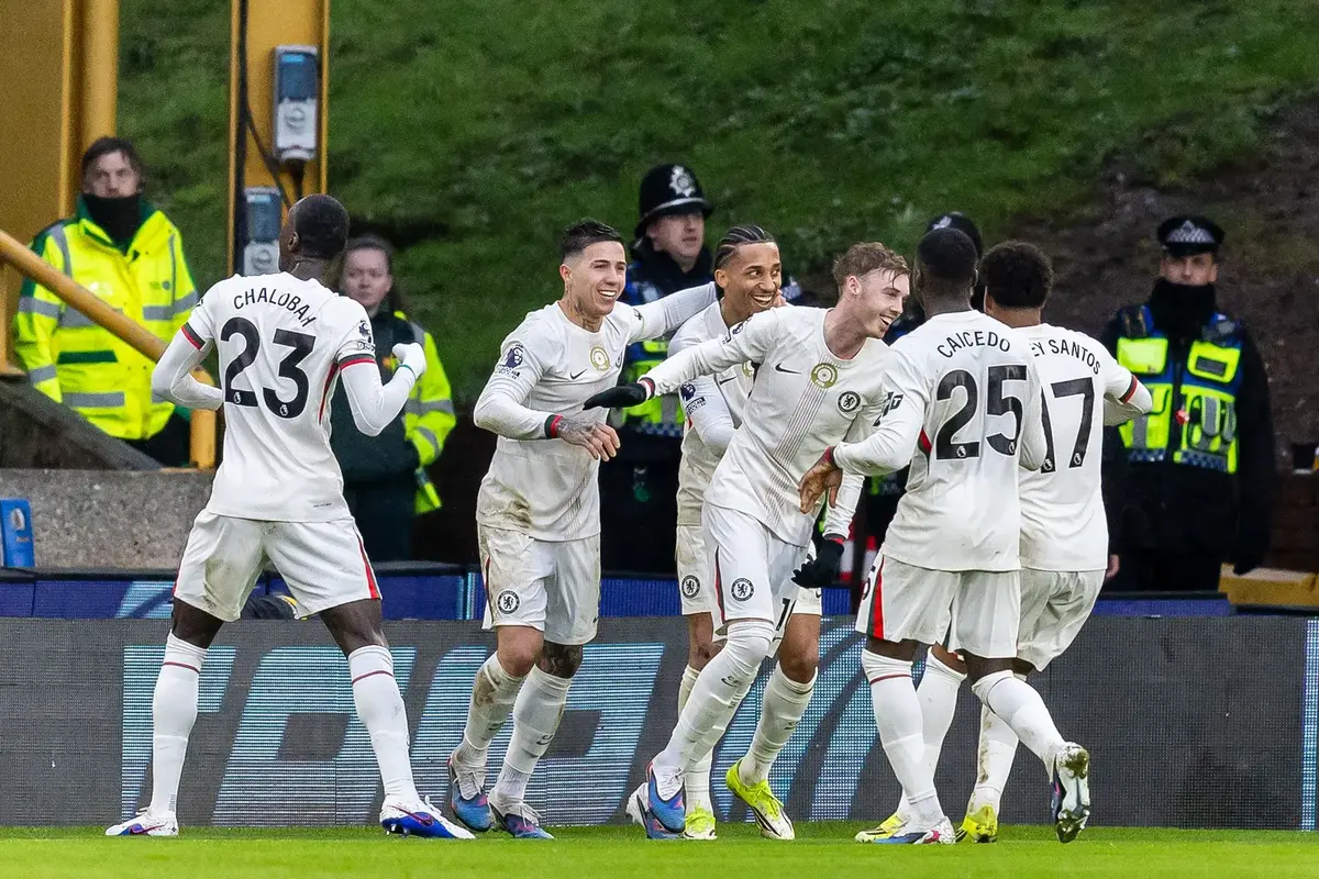 Palmer scores hat-trick as Chelsea win at Wolves