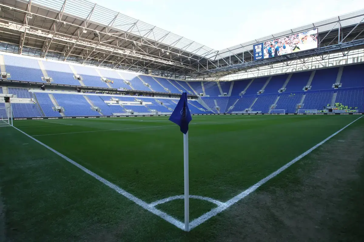 Everton v Chelsea line-ups: Lavia starts