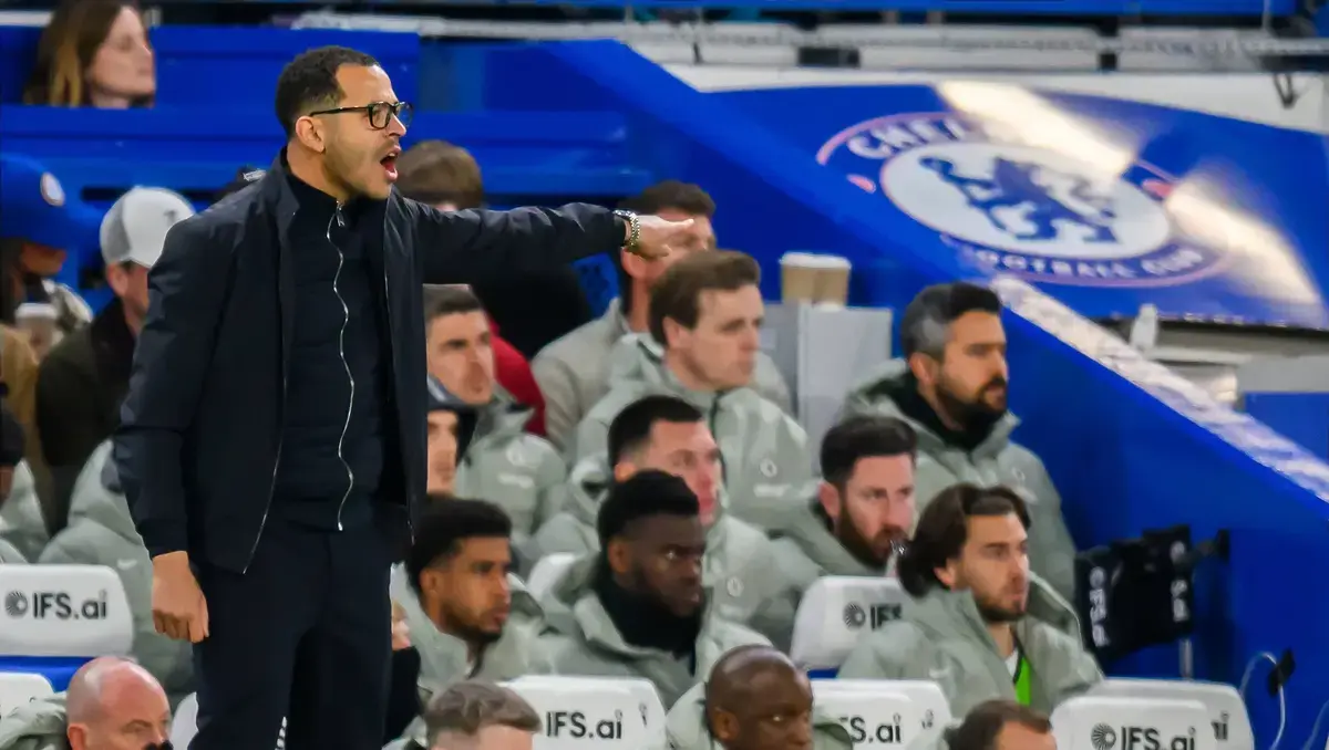 Rosenior criticises referee Tierney after bizarre pre-match incident