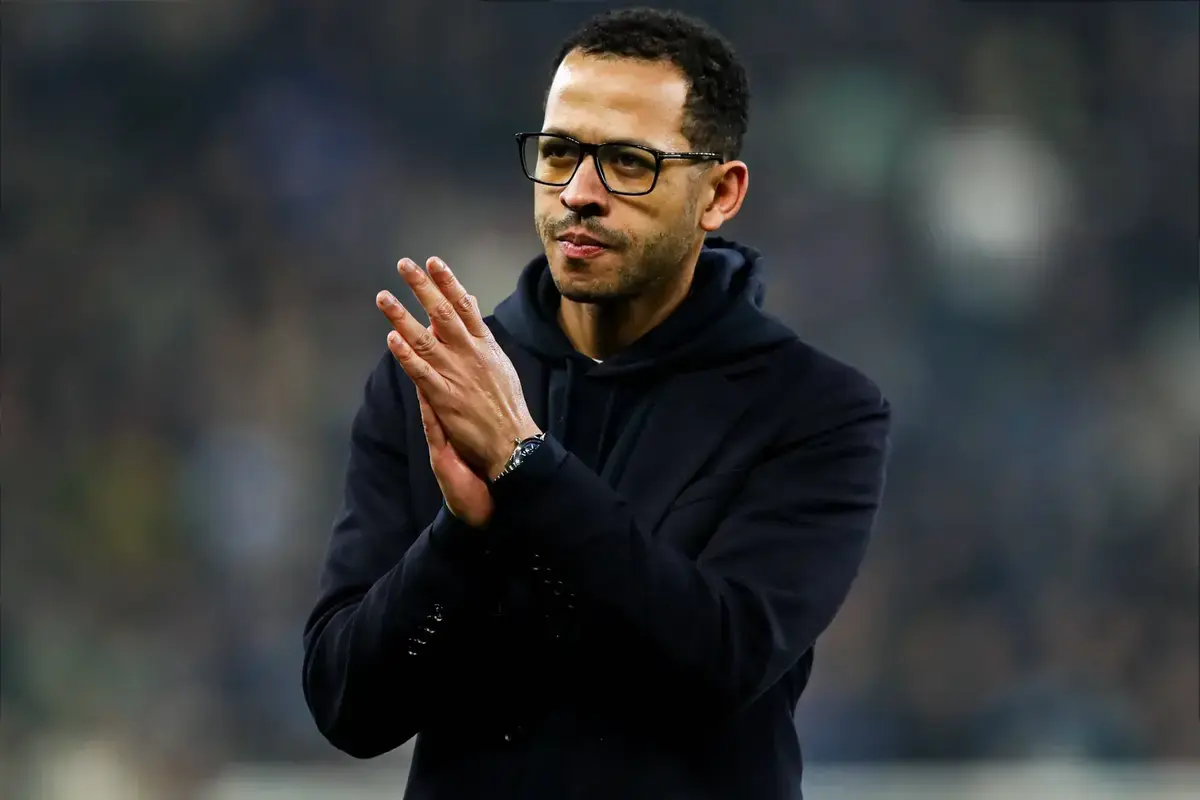 Rosenior critical of Chelsea players but denies lack of effort