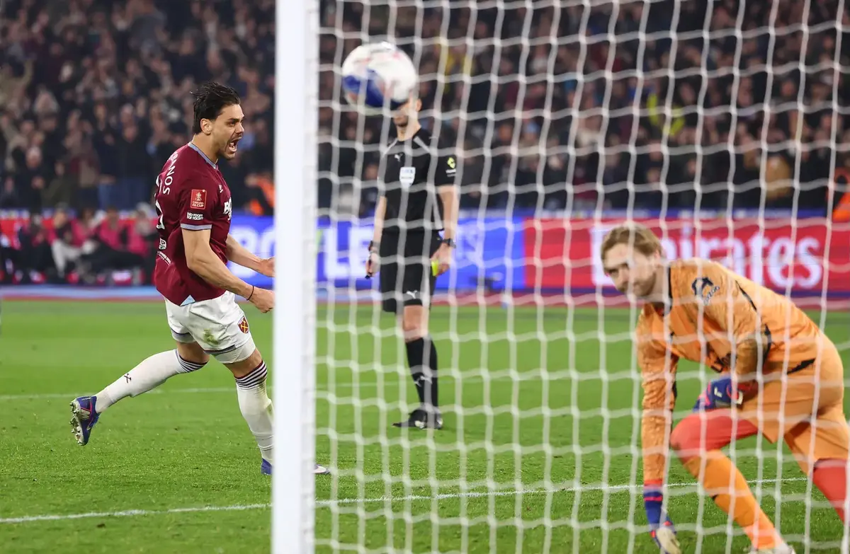 Brentford out of FA Cup after losing to West Ham on penalties