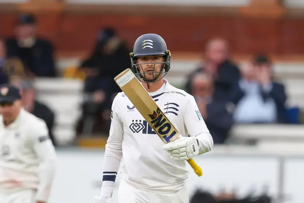 Even first day between Middlesex and Worcestershire