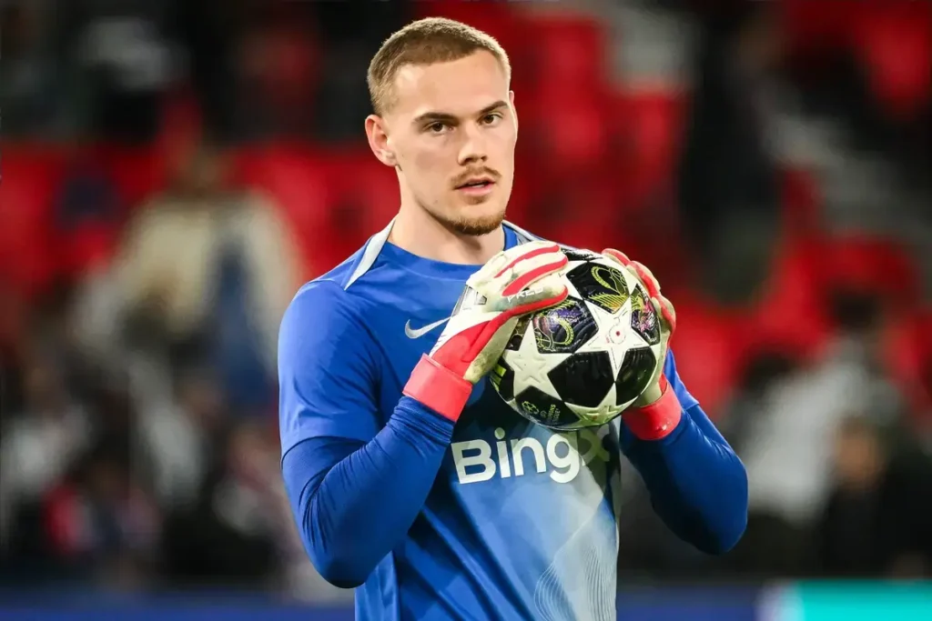 Chelsea keeper Jorgensen set for move
