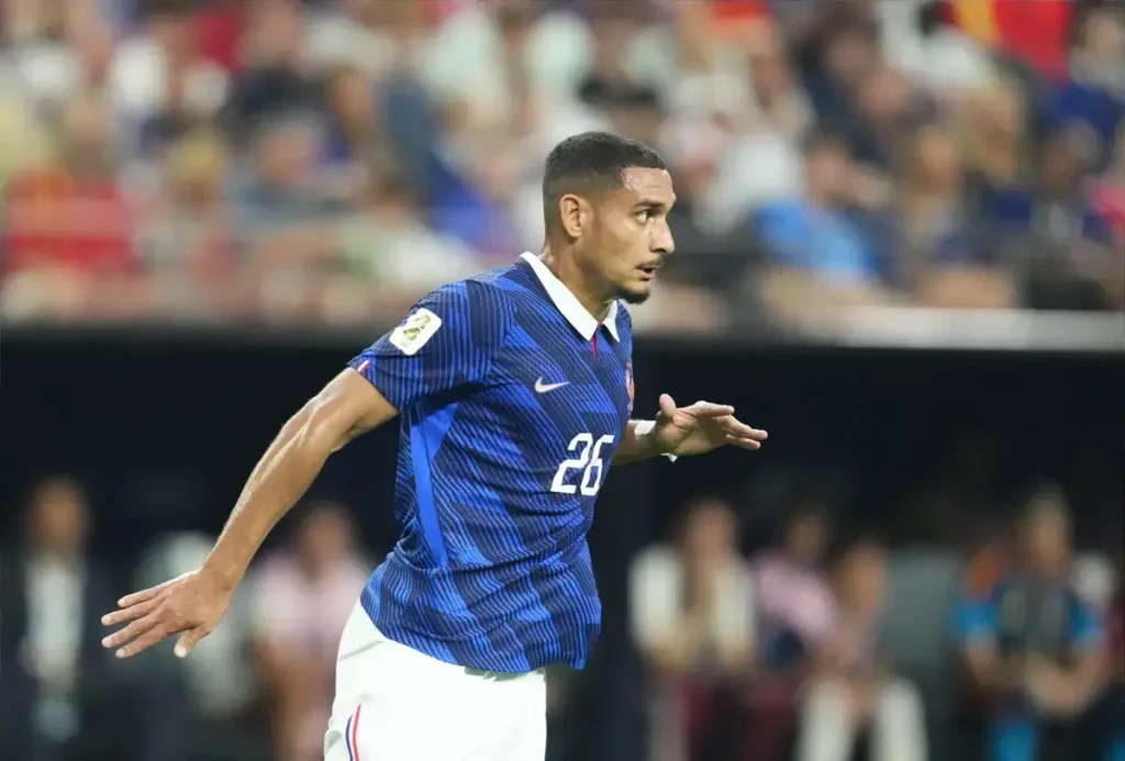 Chelsea set to sign France defender Lacroix from Palace