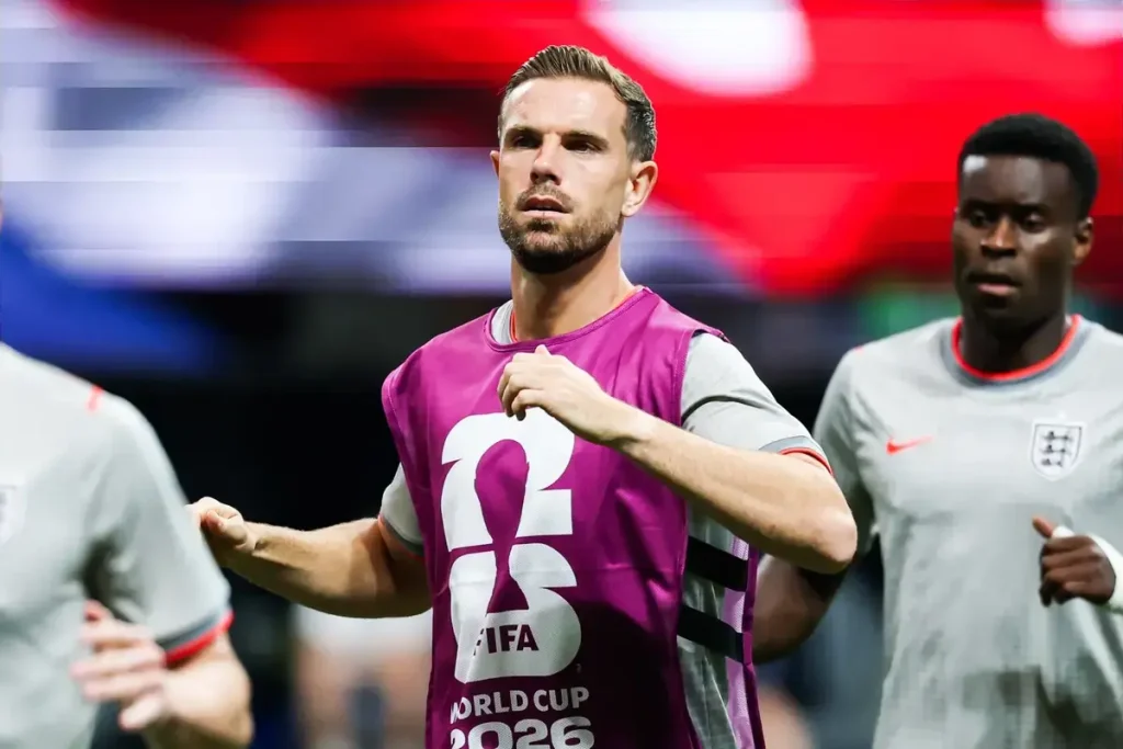 Henderson has surgery after suffering broken arm