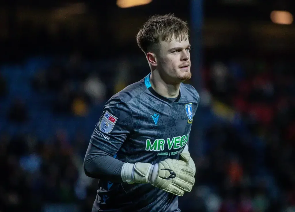 QPR agree deal to sell keeper