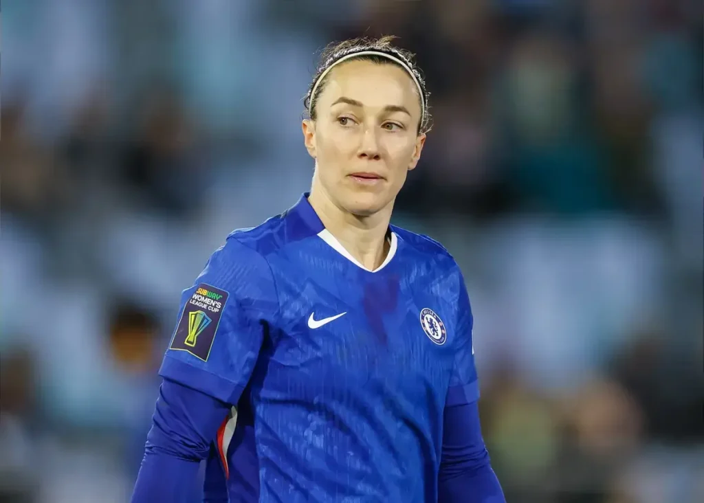 Bronze signs new Chelsea contract